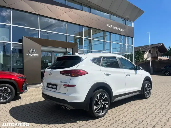 Hyundai Tucson 2.0 CRDI 4WD 6MT Premium