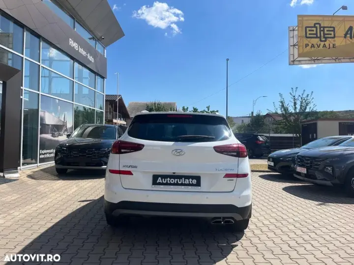 Hyundai Tucson 2.0 CRDI 4WD 6MT Premium