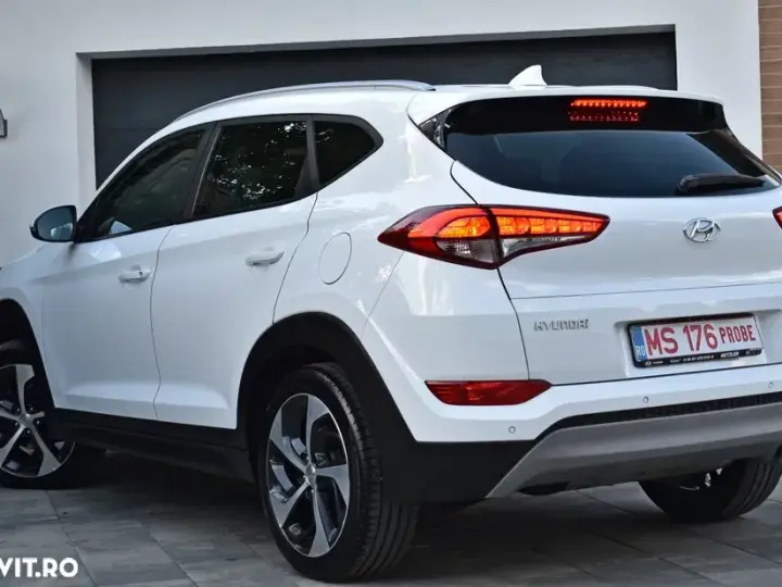 Hyundai Tucson III blue 2.0 CRDi 4WD Aut. Premium