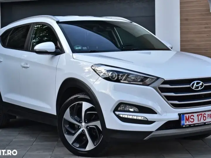 Hyundai Tucson III blue 2.0 CRDi 4WD Aut. Premium