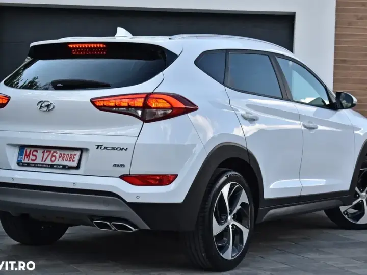 Hyundai Tucson III blue 2.0 CRDi 4WD Aut. Premium