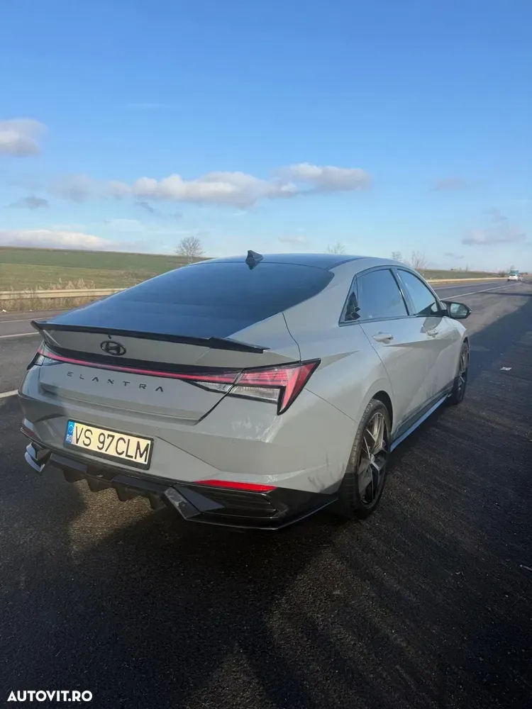 Hyundai Elantra VII 1.6 l 123 CP CVT Exclusive Navi — imagine 3
