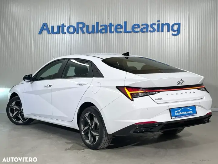 Hyundai Elantra VII 1.6 l 123 CP CVT Exclusive