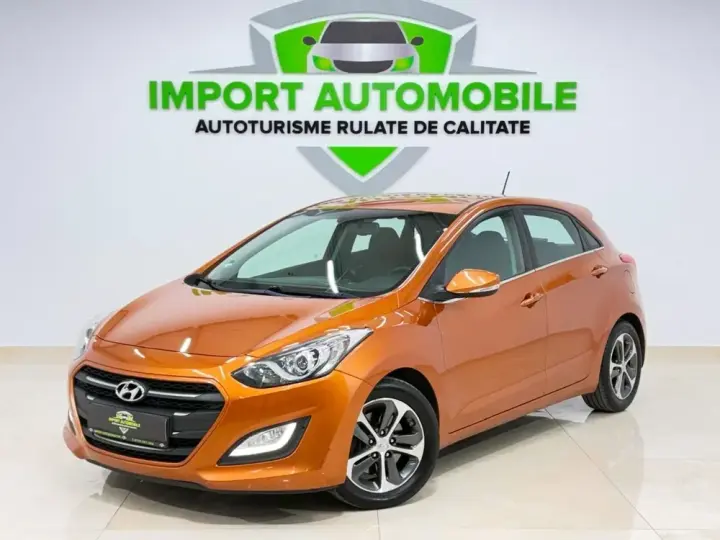 Hyundai i30 II 1.6 CRDI DCT Passion