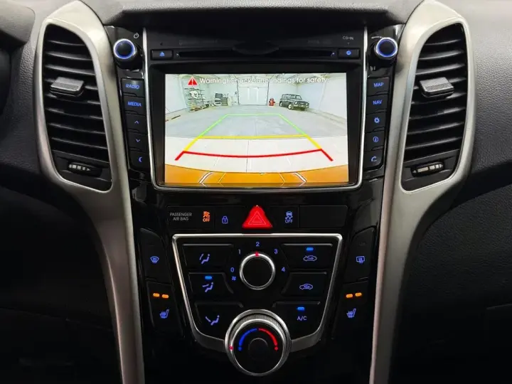 Hyundai i30 II 1.6 CRDI DCT Passion