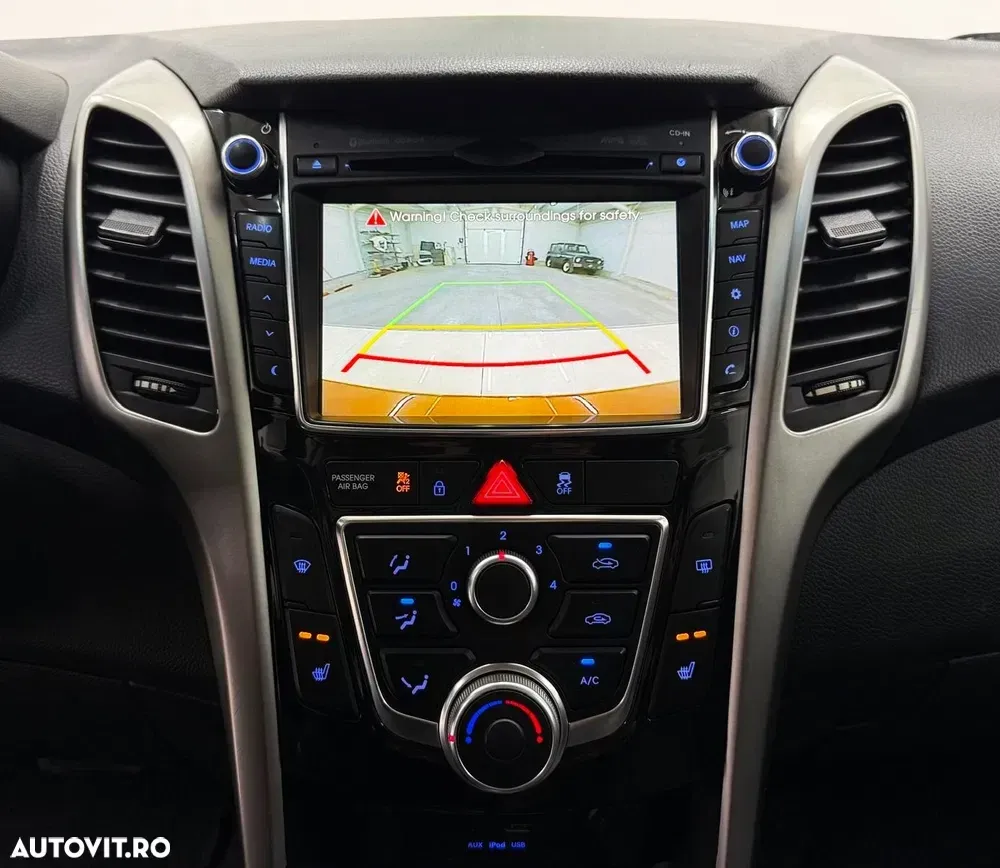 Hyundai i30 II 1.6 CRDI DCT Passion — imagine 6