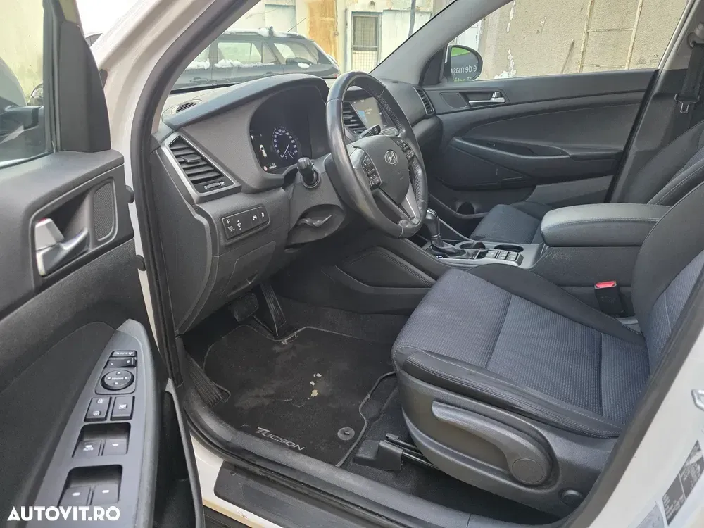 Hyundai Tucson blue 1.6 CRDi 2WD DCT Premium — imagine 5
