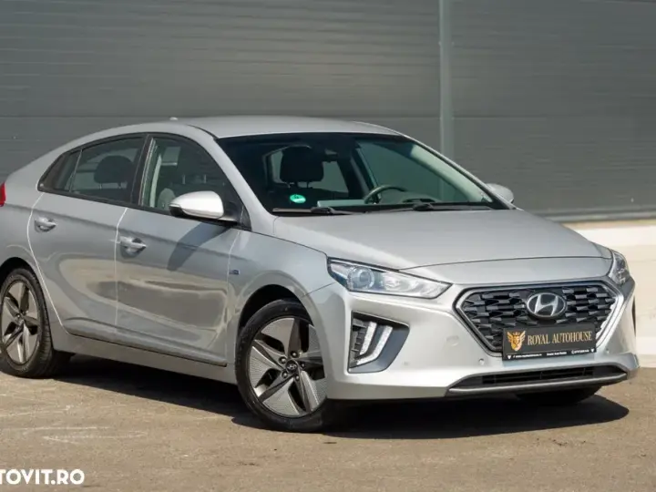 Hyundai IONIQ 1.6 GDI Premium