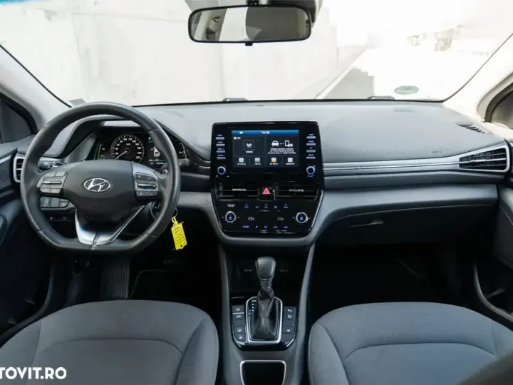 Hyundai IONIQ 1.6 GDI Premium