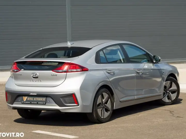 Hyundai IONIQ 1.6 GDI Premium