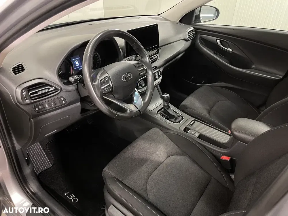 Hyundai i30 III 1.6 CRDI DCT Select — imagine 5