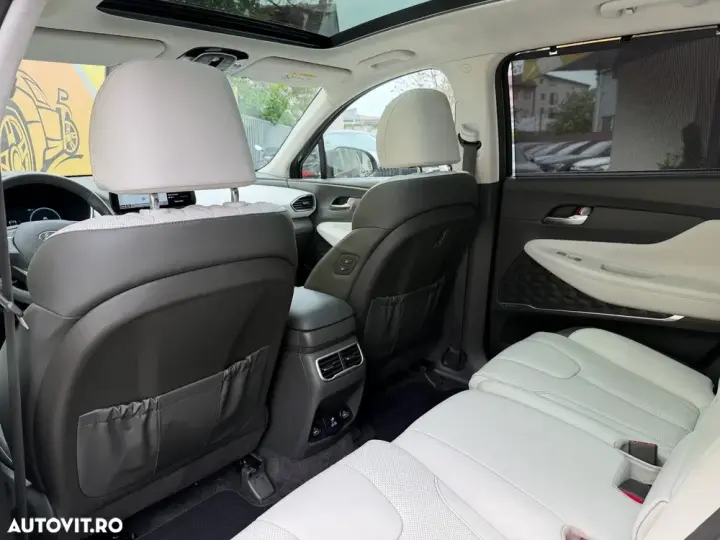 Hyundai Santa Fe 1.6 Plugin-Hybrid 4WD SEVEN Signature