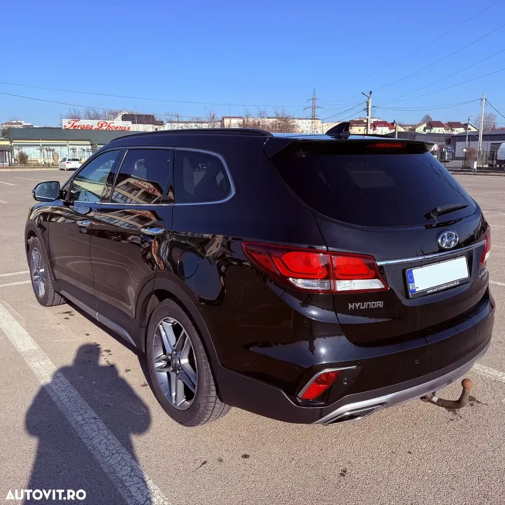 Hyundai Grand Santa Fe 2.2 CRDi ISG 4WD Aut. Luxury — imagine 4