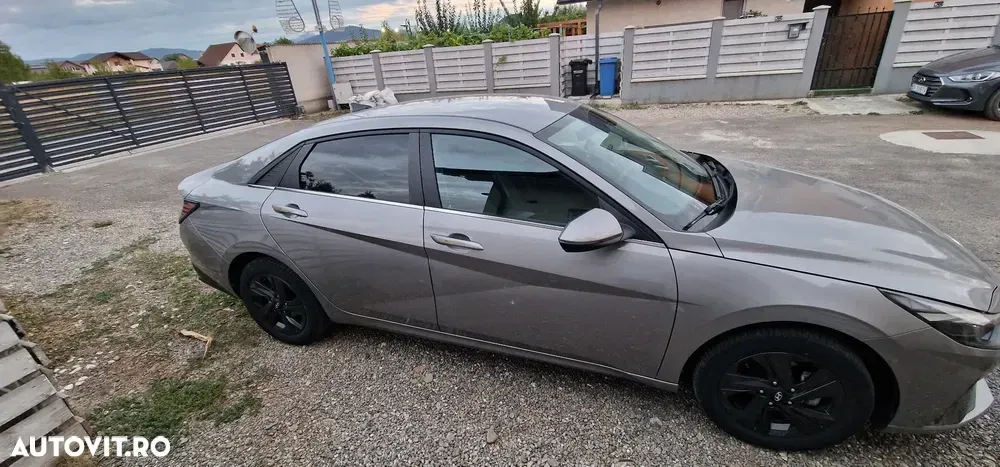 Hyundai Elantra VII 1.6 l 123 CP CVT Highway — imagine 4
