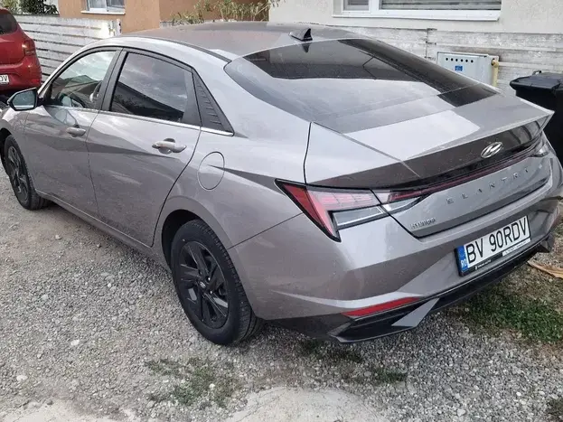 Hyundai Elantra VII 1.6 l 123 CP CVT Highway