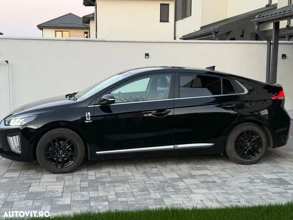 Hyundai IONIQ — imagine 3