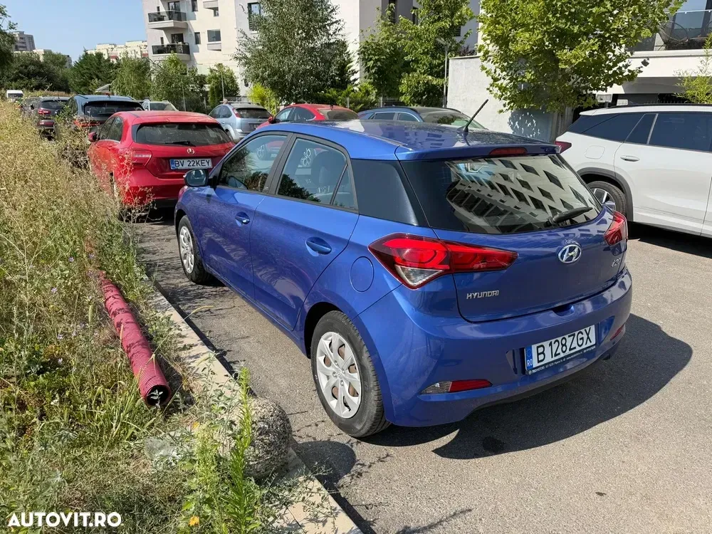 Hyundai i20 II 1.25 84CP M/T Comfort — imagine 6