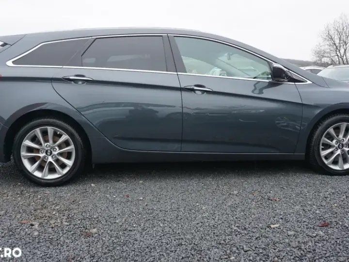 Hyundai i40 i40cw 1.7 CRDi Automatik Fifa World Cup Edition Gold