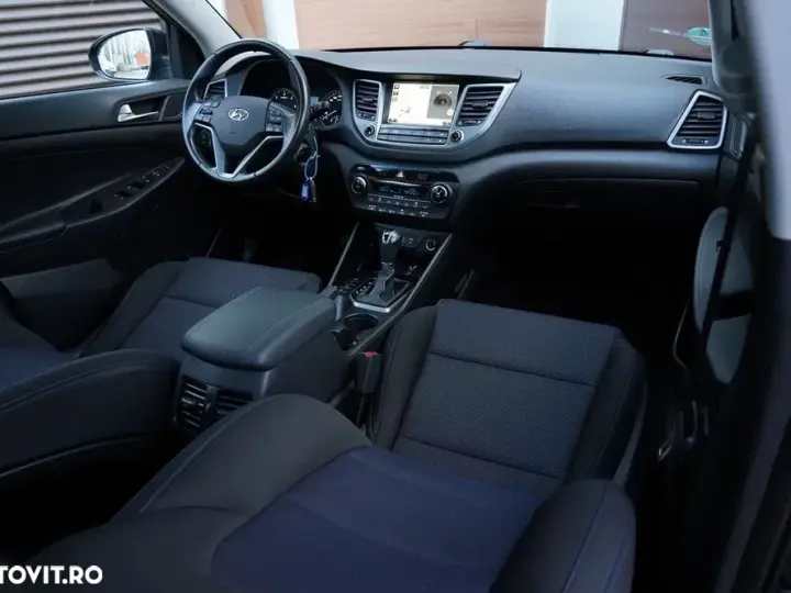 Hyundai Tucson blue 1.7 CRDi 2WD DCT Style