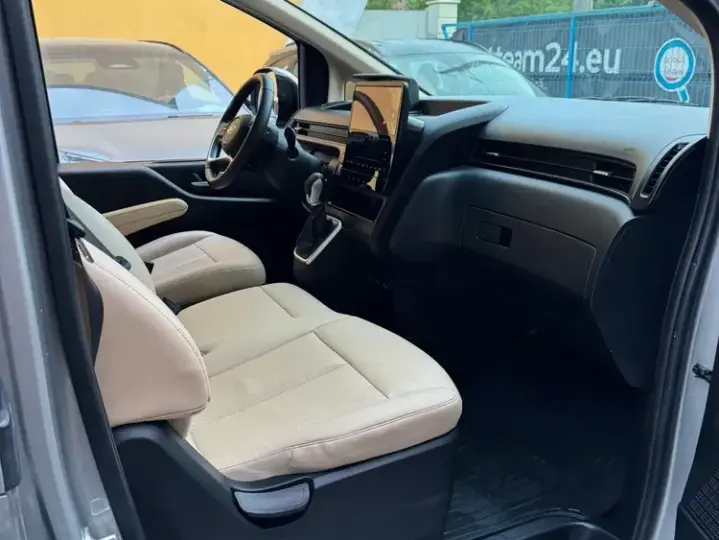 Hyundai Staria 2.2 CRDi Allrad Trend