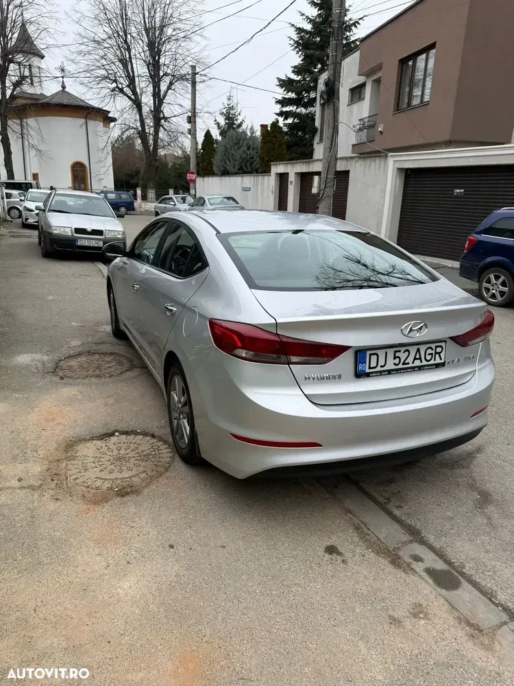 Hyundai Elantra VI 1.6 MPi Highway — imagine 3