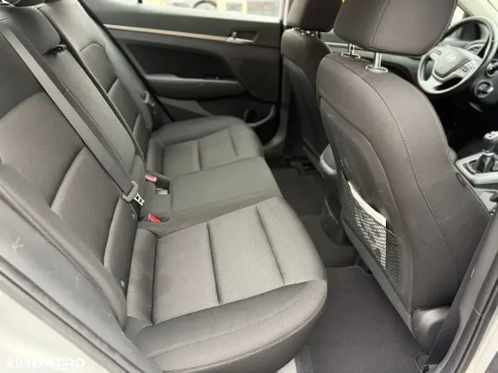 Hyundai Elantra VI 1.6 MPi Highway