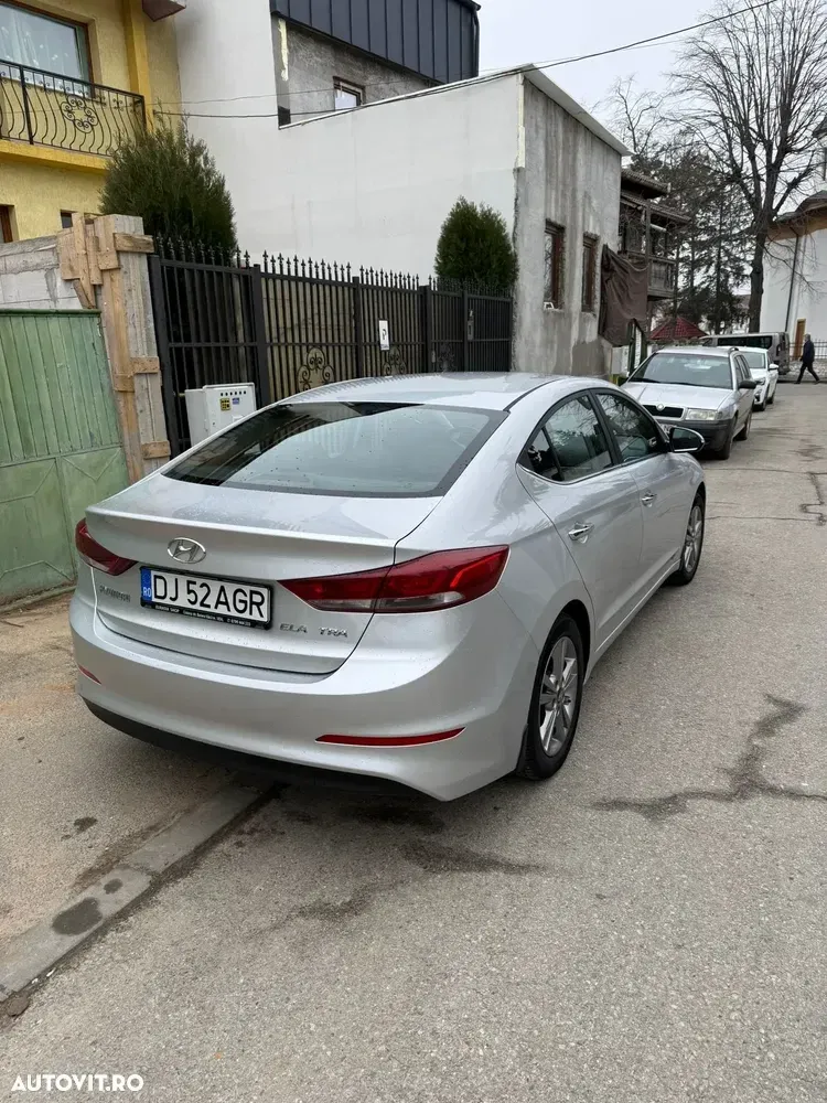 Hyundai Elantra VI 1.6 MPi Highway — imagine 2