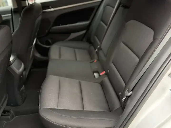 Hyundai Elantra VI 1.6 MPi Highway