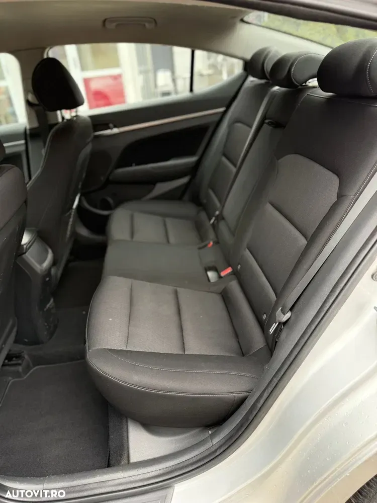 Hyundai Elantra VI 1.6 MPi Highway — imagine 6