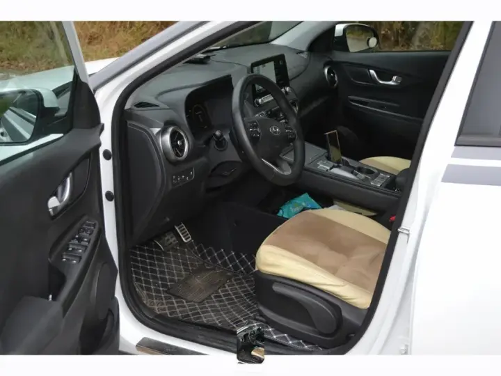 Hyundai Kona 204CP Highway + Navi