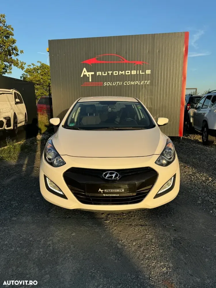 Hyundai i30 II 1.4 White Edition — imagine 3