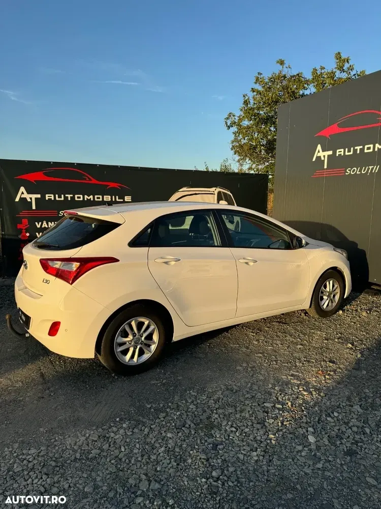 Hyundai i30 II 1.4 White Edition — imagine 6