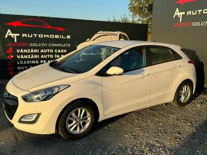 Hyundai i30 II 1.4 White Edition