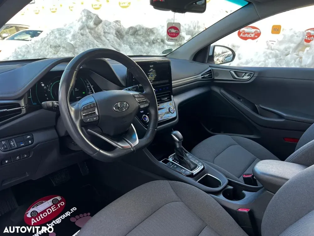 Hyundai IONIQ 1.6 GDI Style — imagine 5