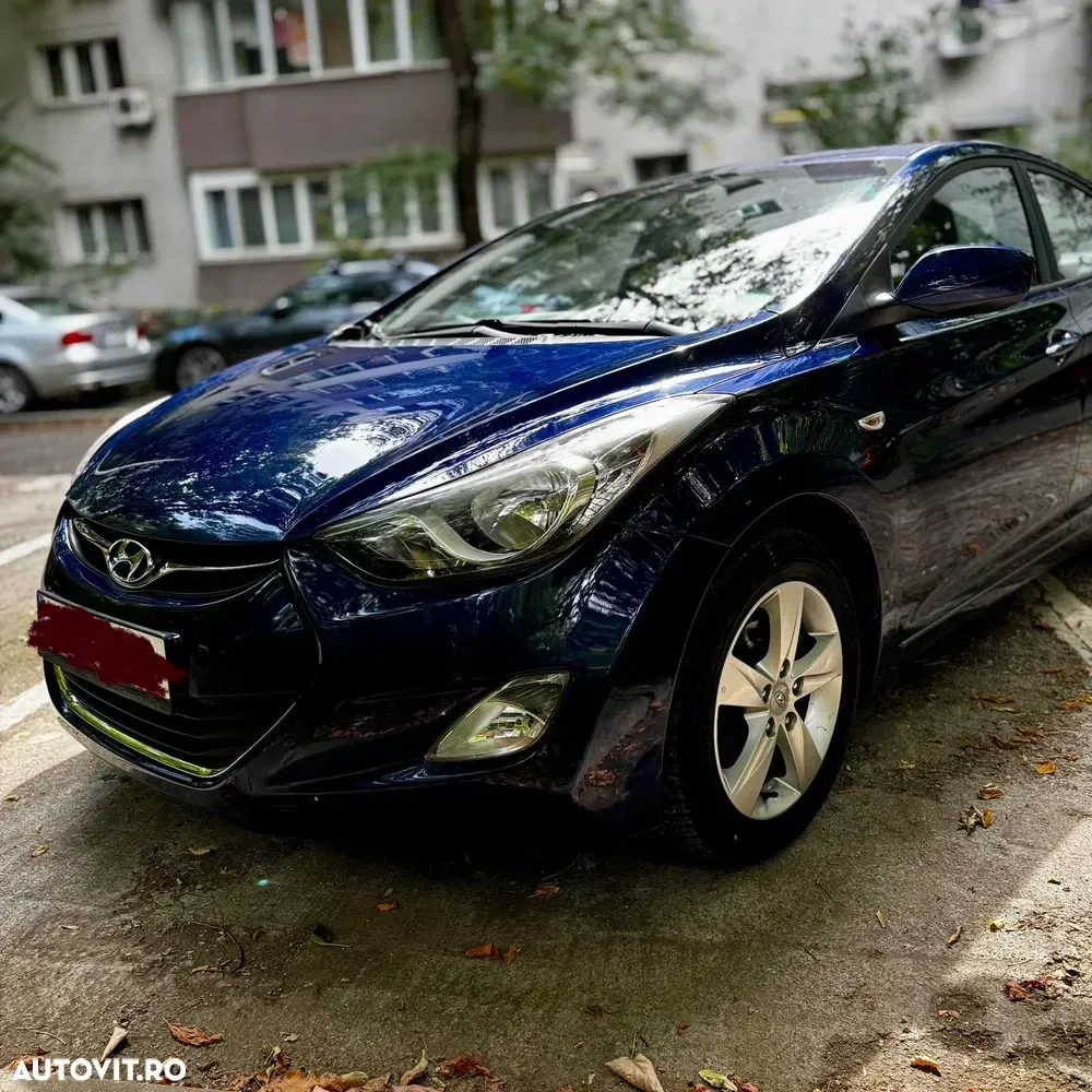 Hyundai Elantra V — imagine 6