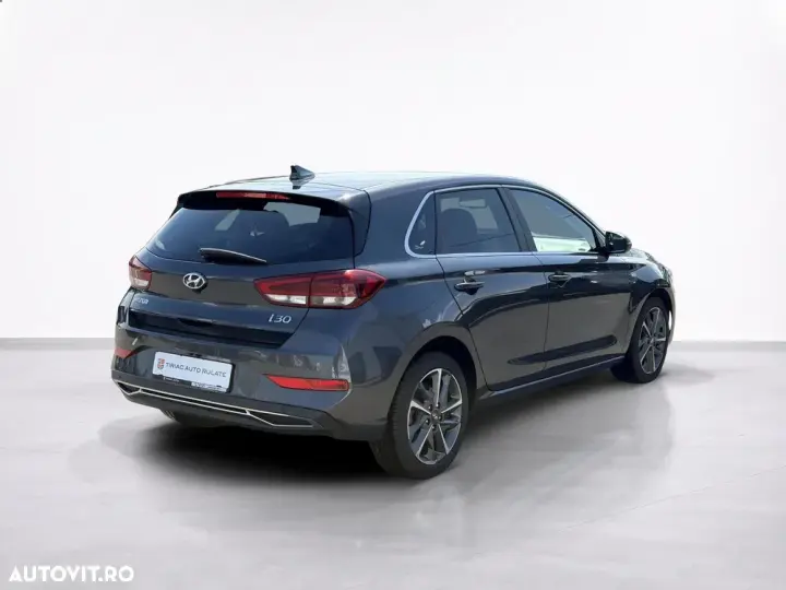 Hyundai i30 III 1.5 160CP MHEV 48V M/T Highway