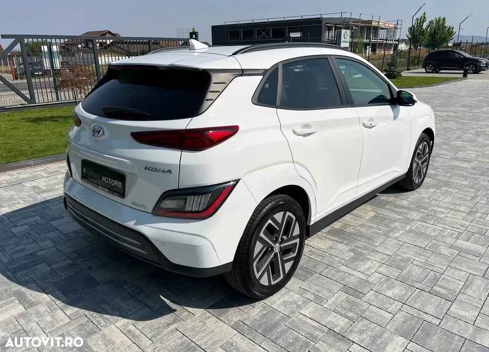 Hyundai Kona Premium — imagine 2
