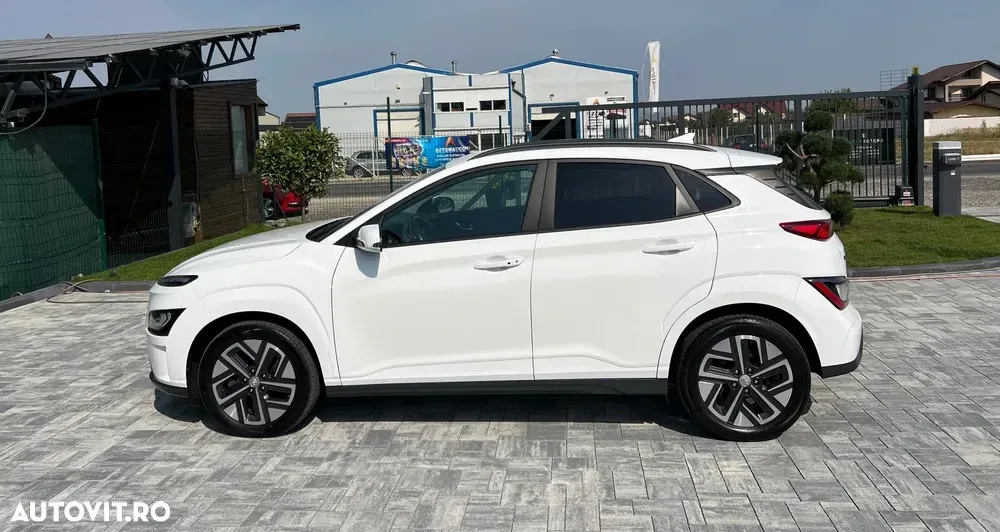Hyundai Kona Premium — imagine 3