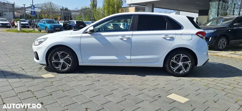 Hyundai i30 1.5 110CP 5DR M/T Highway — imagine 4