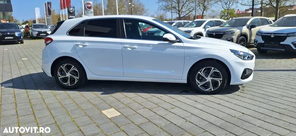 Hyundai i30 1.5 110CP 5DR M/T Highway — imagine 6
