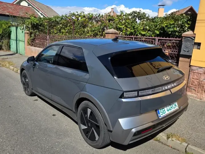 Hyundai IONIQ 84 kWh 229 CP 2WD BEV Premium