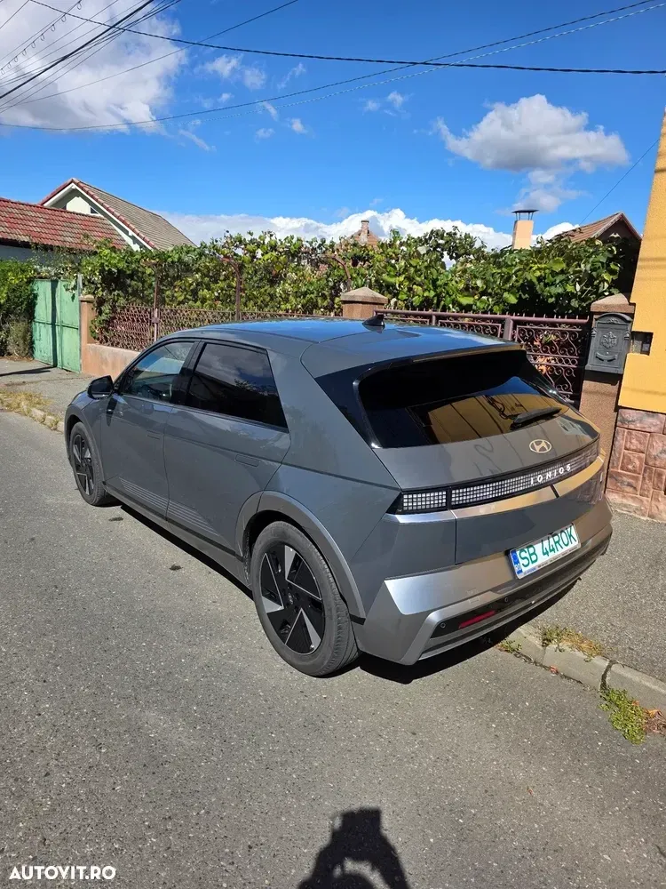 Hyundai IONIQ 84 kWh 229 CP 2WD BEV Premium — imagine 4