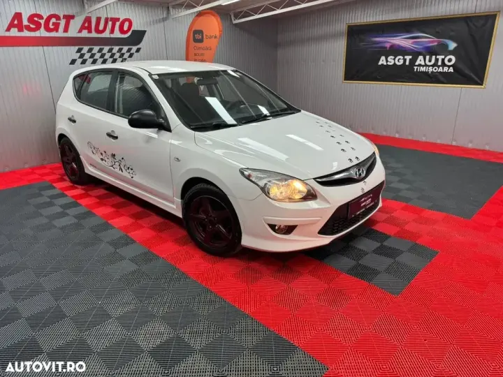 Hyundai i30 II