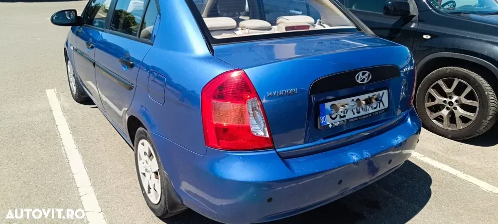 Hyundai Accent III — imagine 3