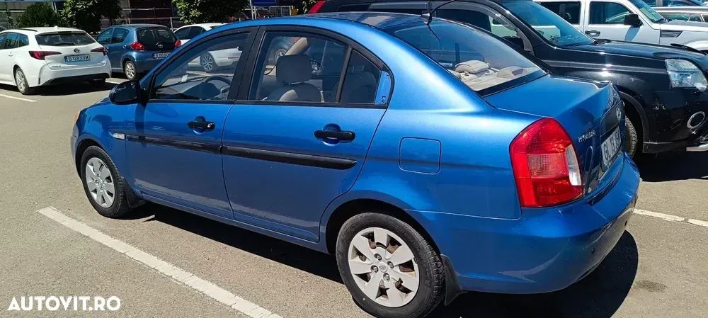 Hyundai Accent III — imagine 2