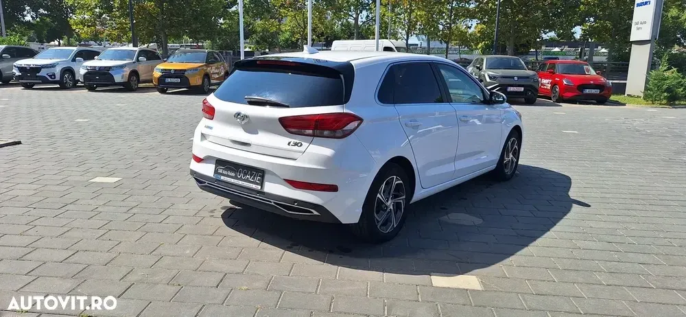 Hyundai i30 1.5 110CP M/T Highway — imagine 6