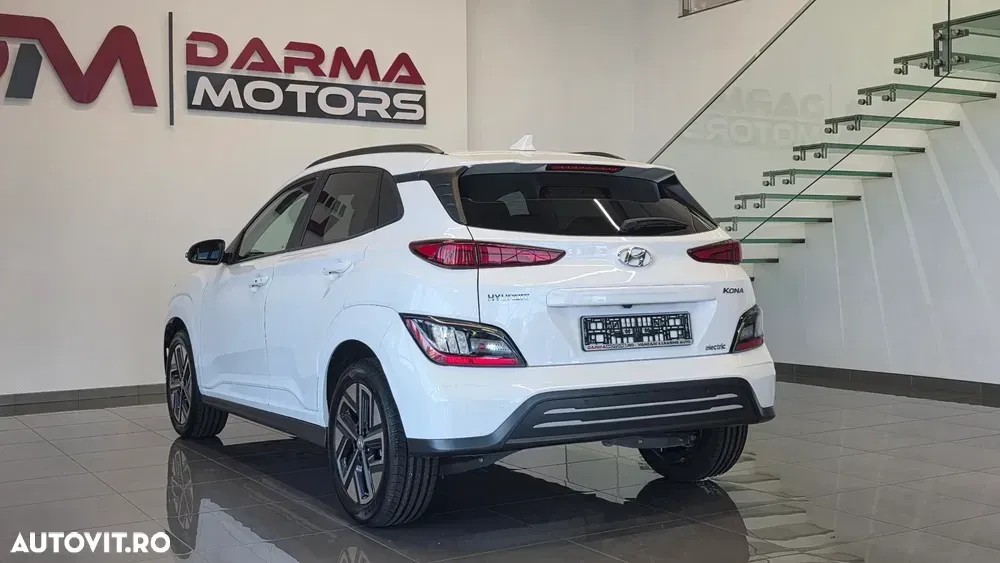 Hyundai Kona Select — imagine 5