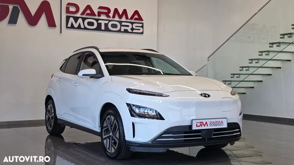 Hyundai Kona Select — imagine 2