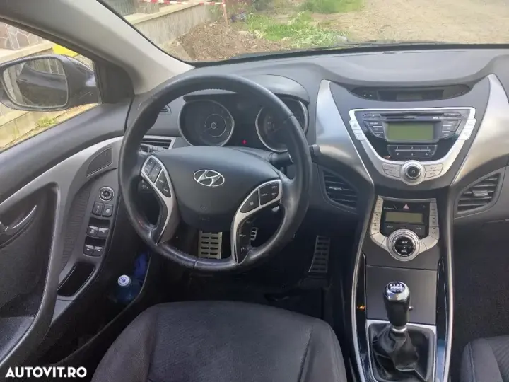 Hyundai Elantra V 1.6 MPi Highway+