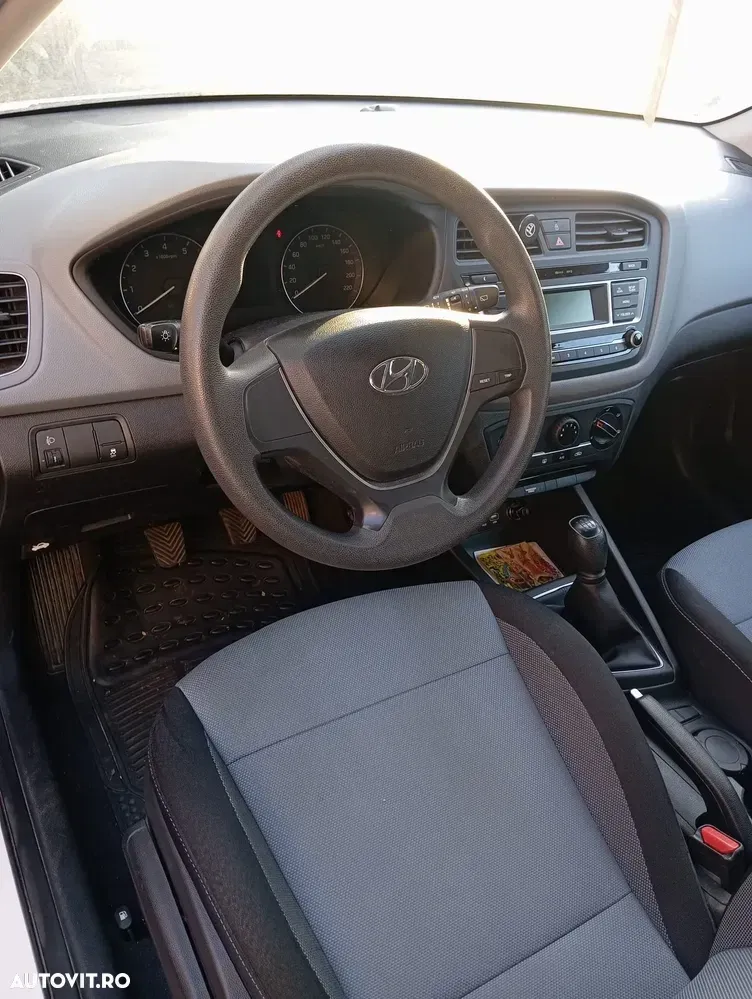 Hyundai i20 II 1.25 84CP M/T Comfort — imagine 5